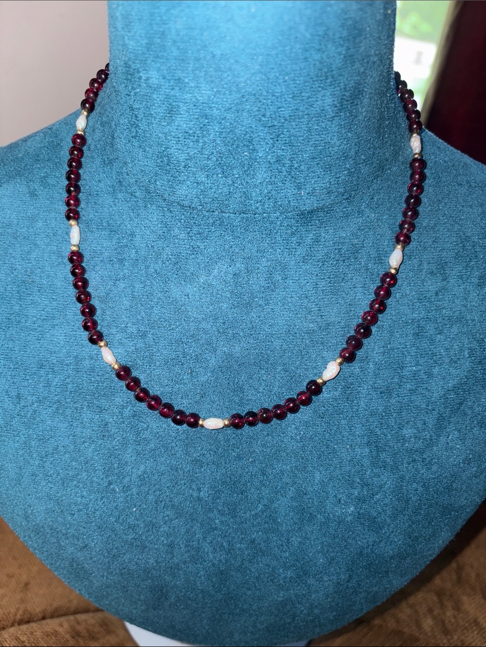 14K Elegant Garnet Bead Necklace with Pearls